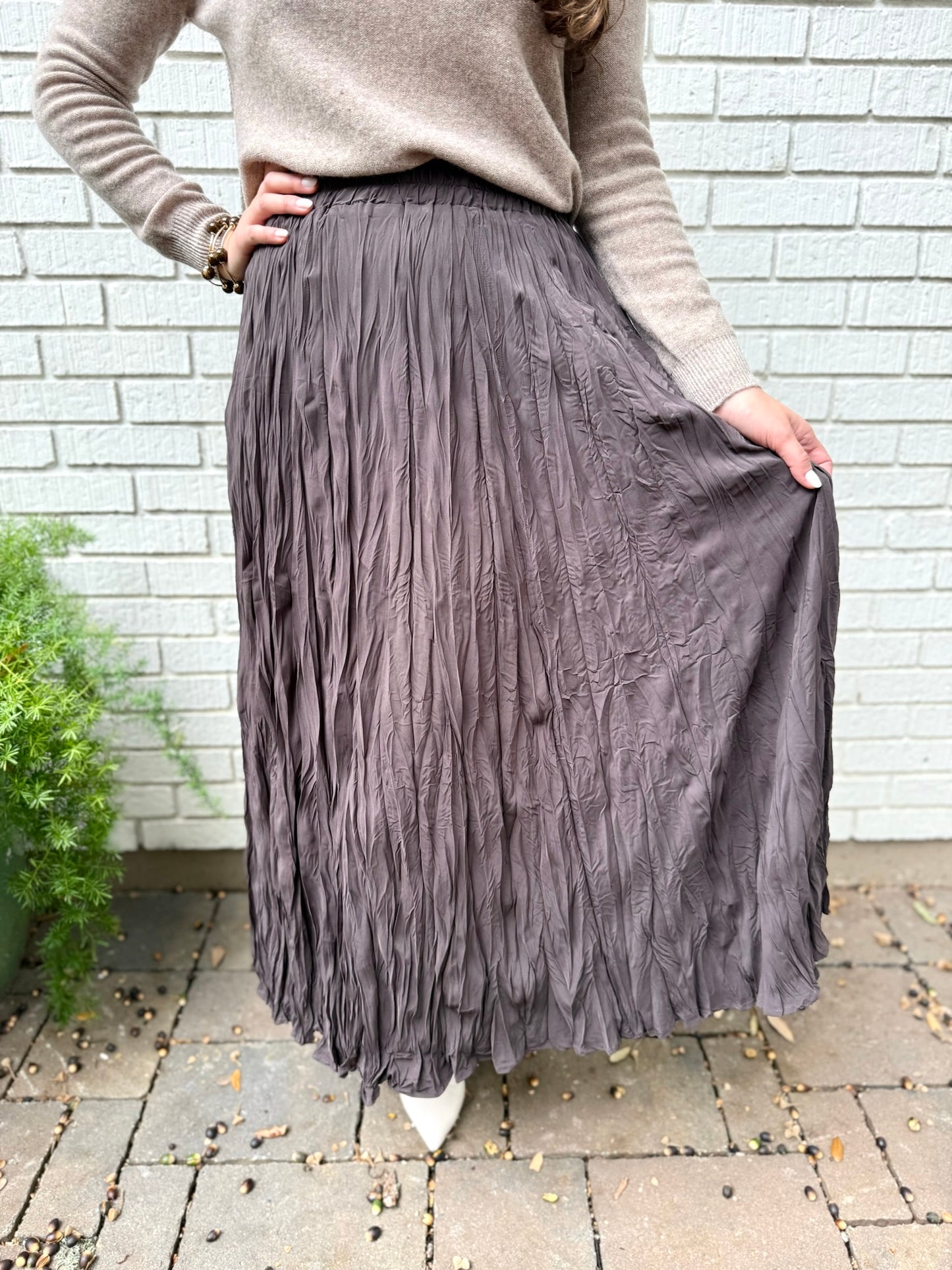Elegant Crinkle Maxi Skirt - Dark Brown
