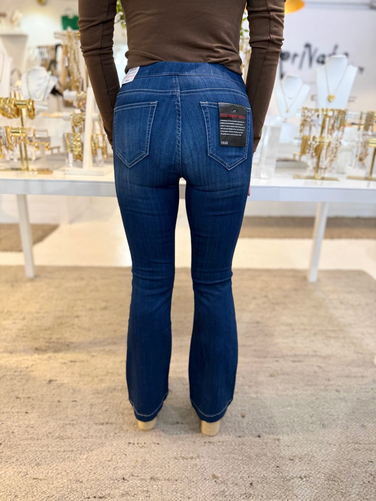 33' Inseam Mid Rise Flare Jegging