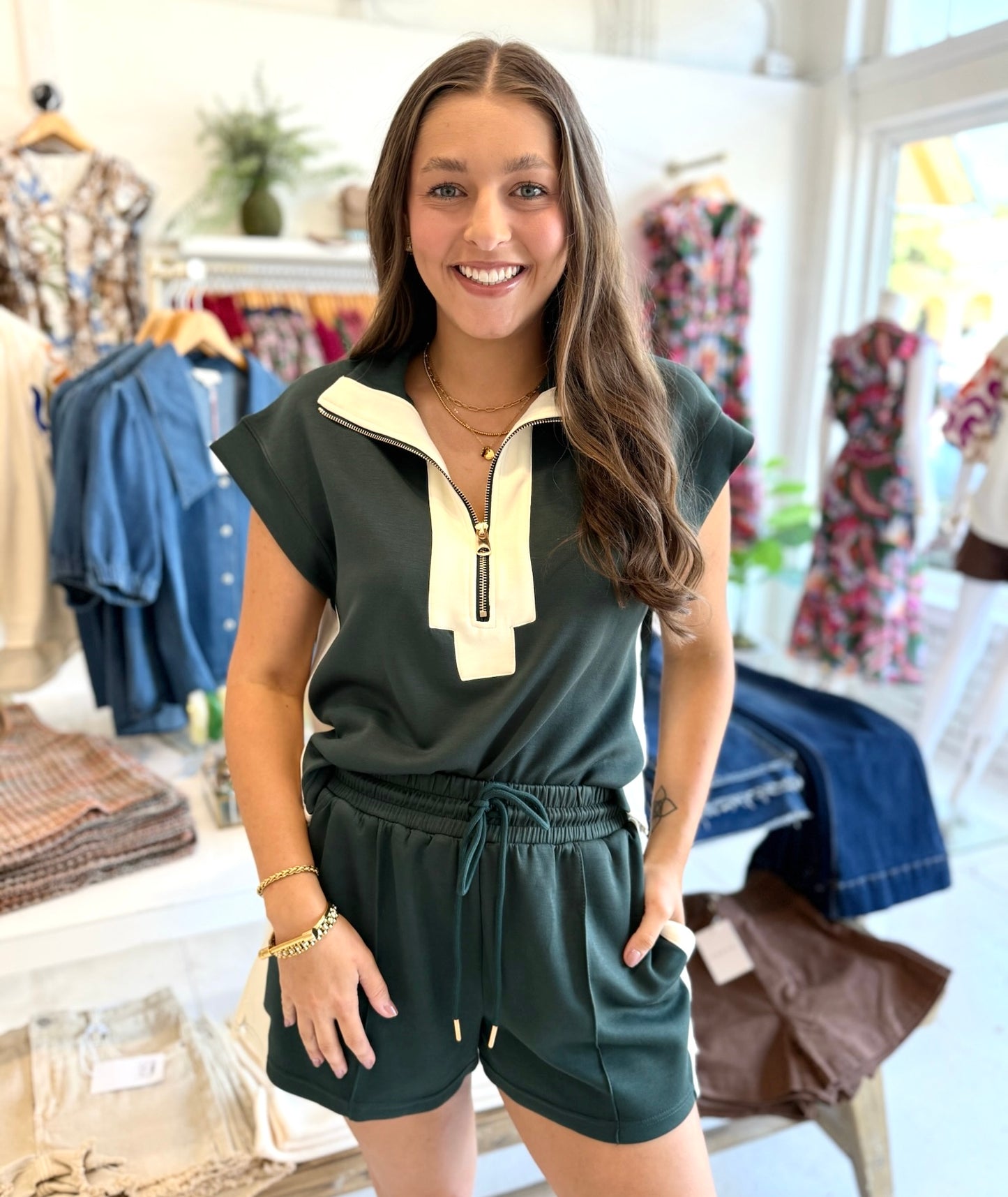Sammy contrast accent top & Short Set