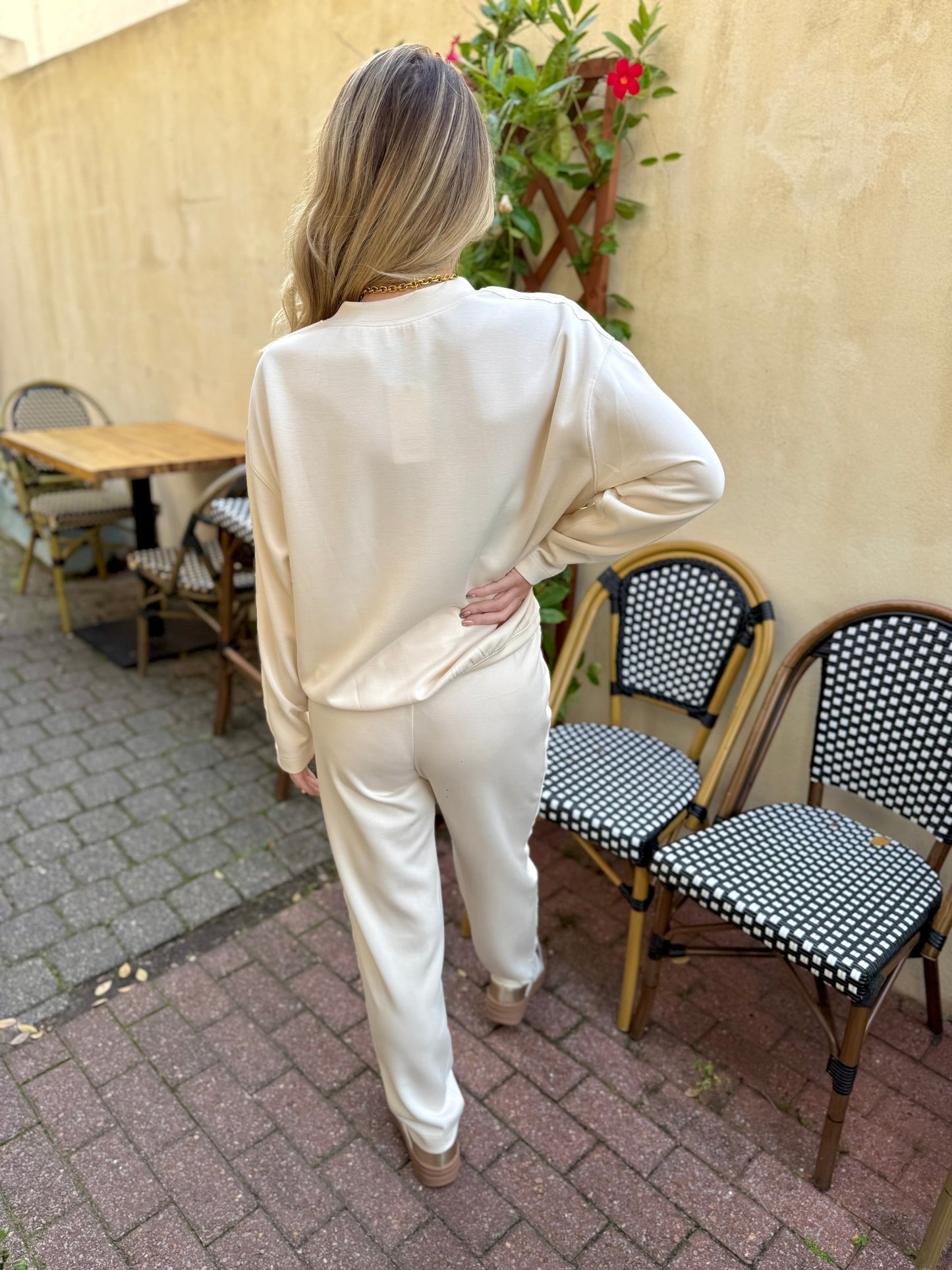 Contrast Satin Sweater & Pant Set - Private Gallery Boutique