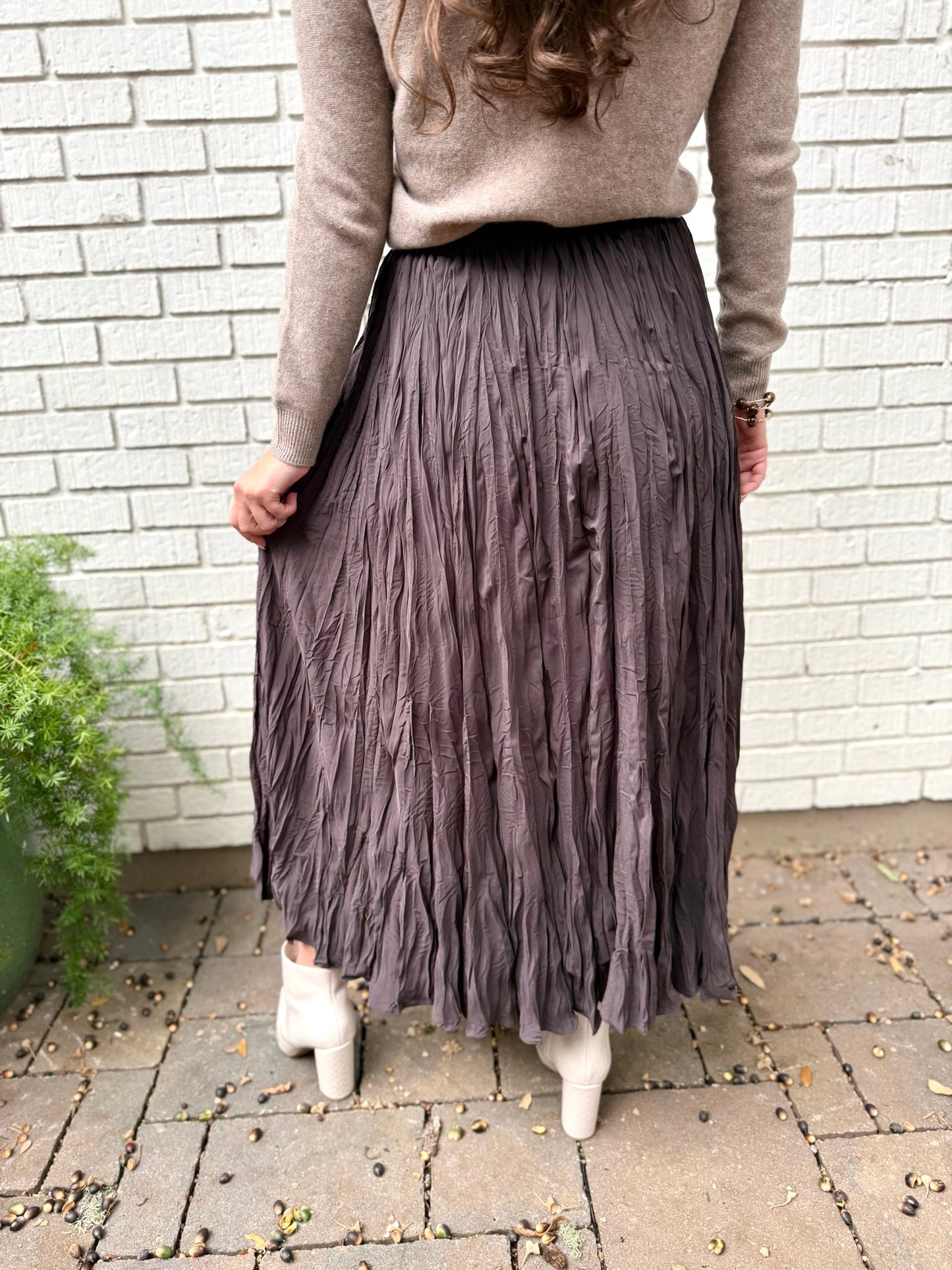 Elegant Crinkle Maxi Skirt - Dark Brown