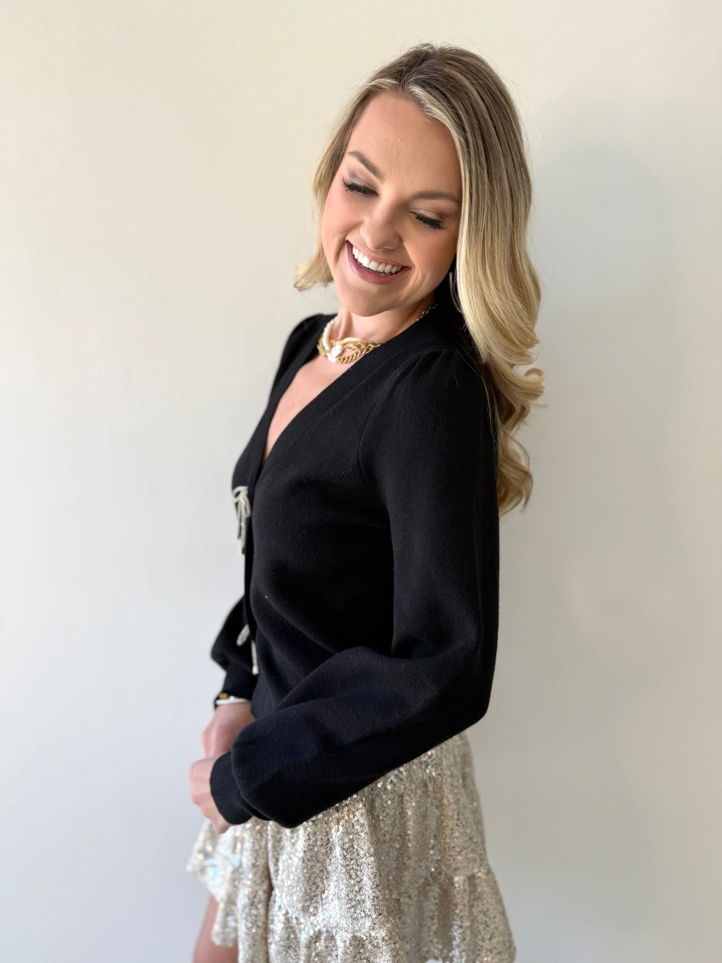 Delicate Ribbon Trim Knit Cardigan - Black