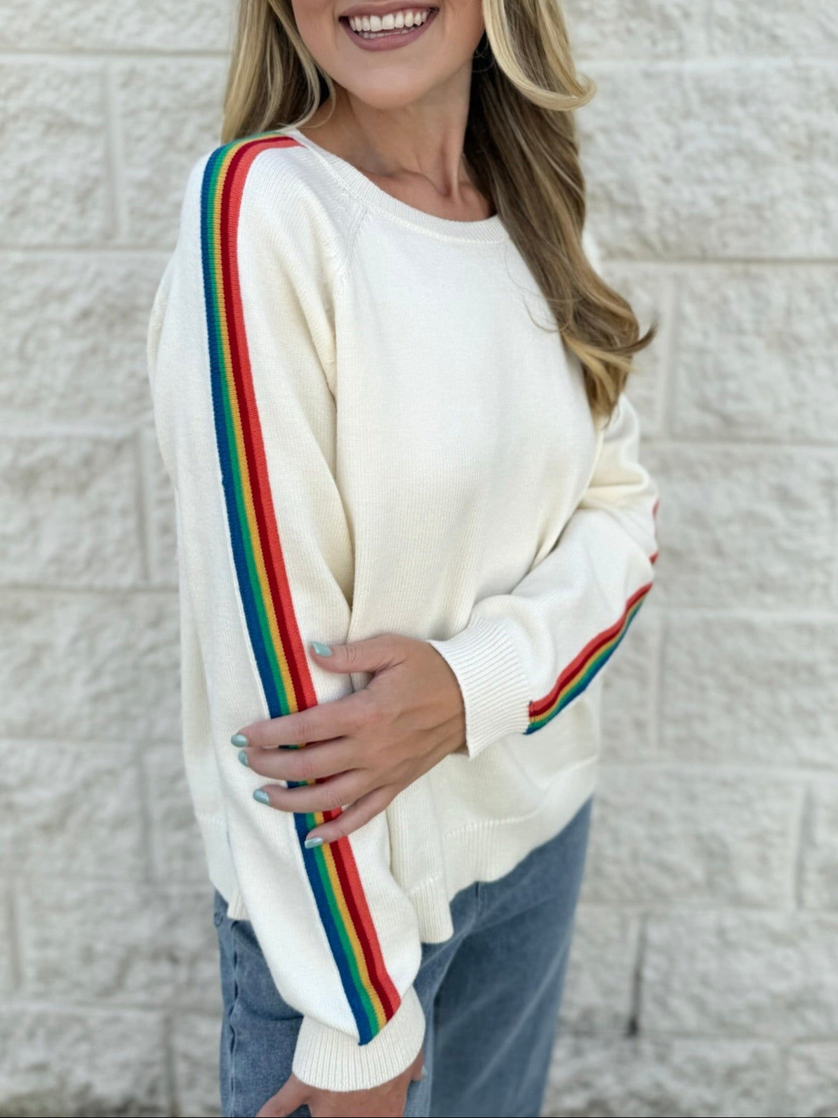 Rainbow contrast accent Sweater - Cream