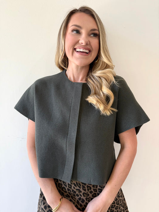 Hidden Closure Sleeveless Cardigan