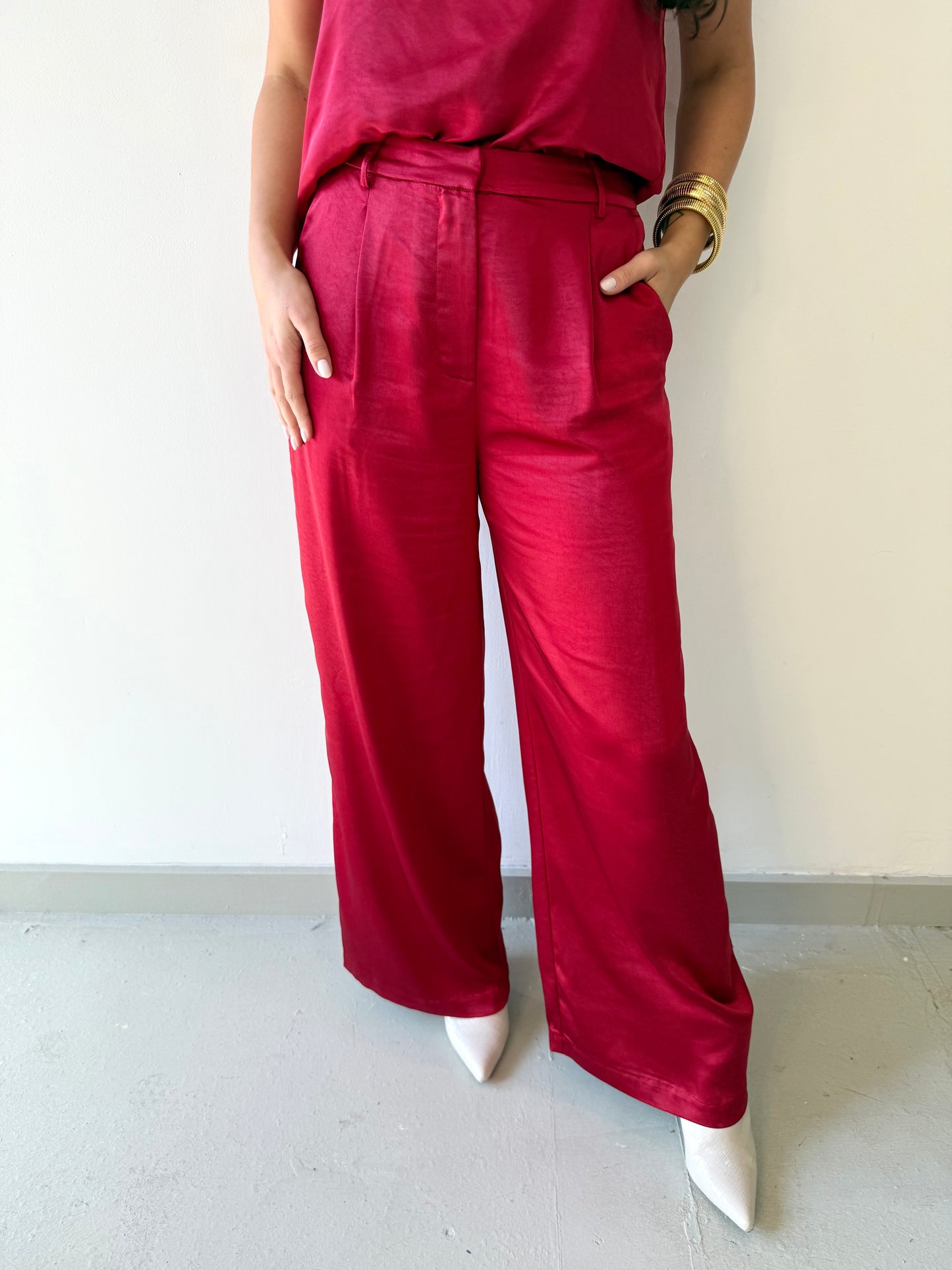 Savannah Satin Pants - Red