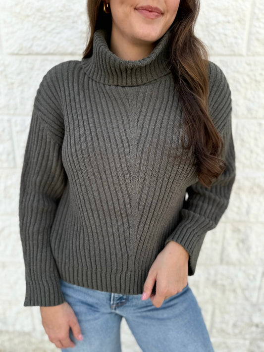 High Neck Wool Sweater -Olive