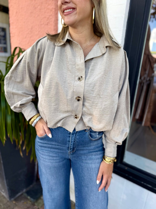 Bubble Hem Pleated Sleeve Shirt