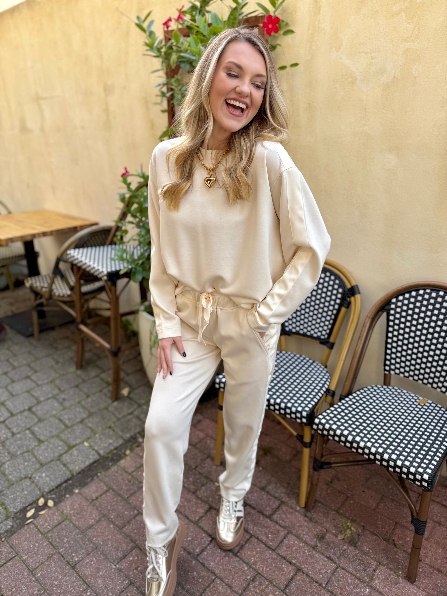 Contrast Satin Sweater & Pant Set - Private Gallery Boutique