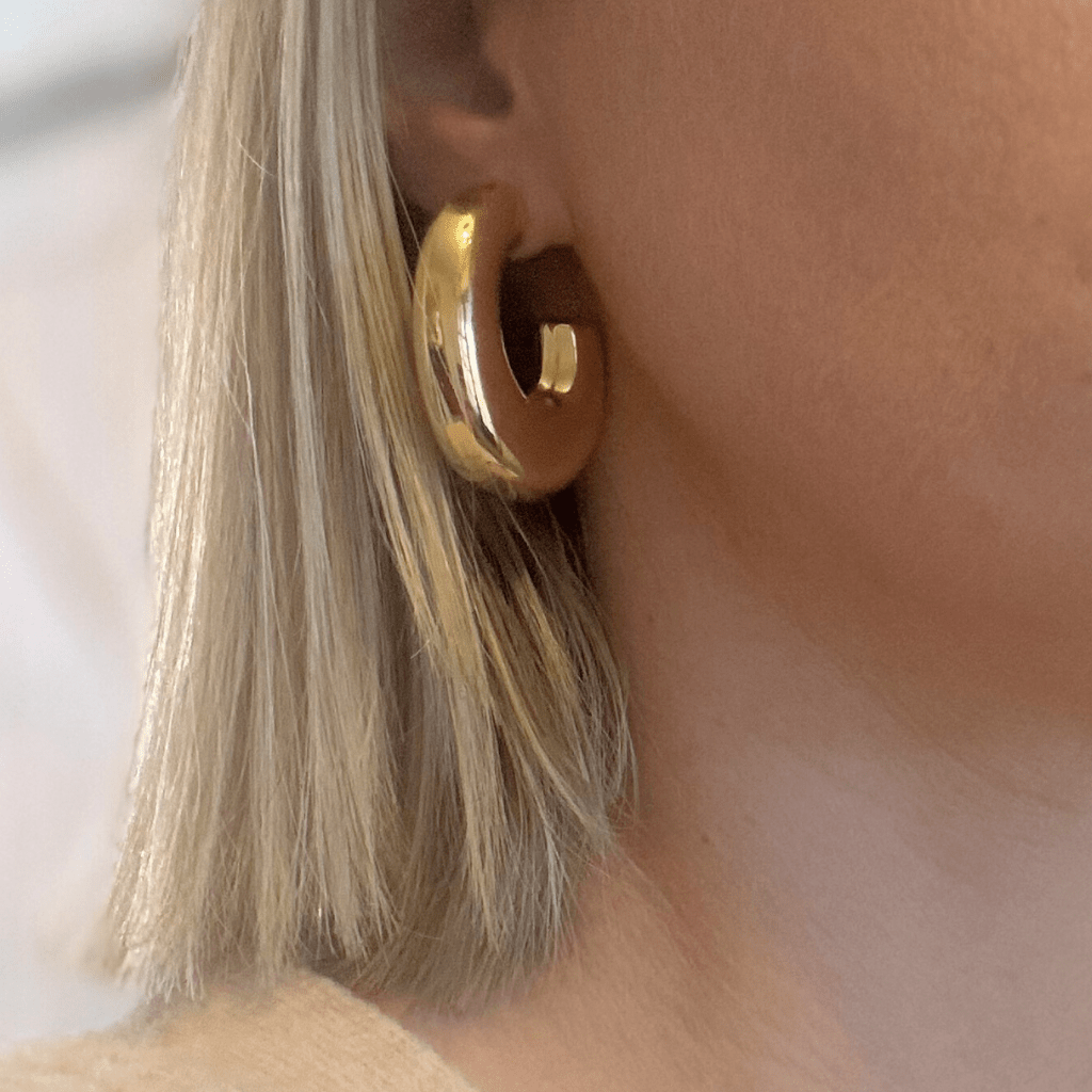 E161 GLD PUFF C - HOOP - Private Gallery Boutique