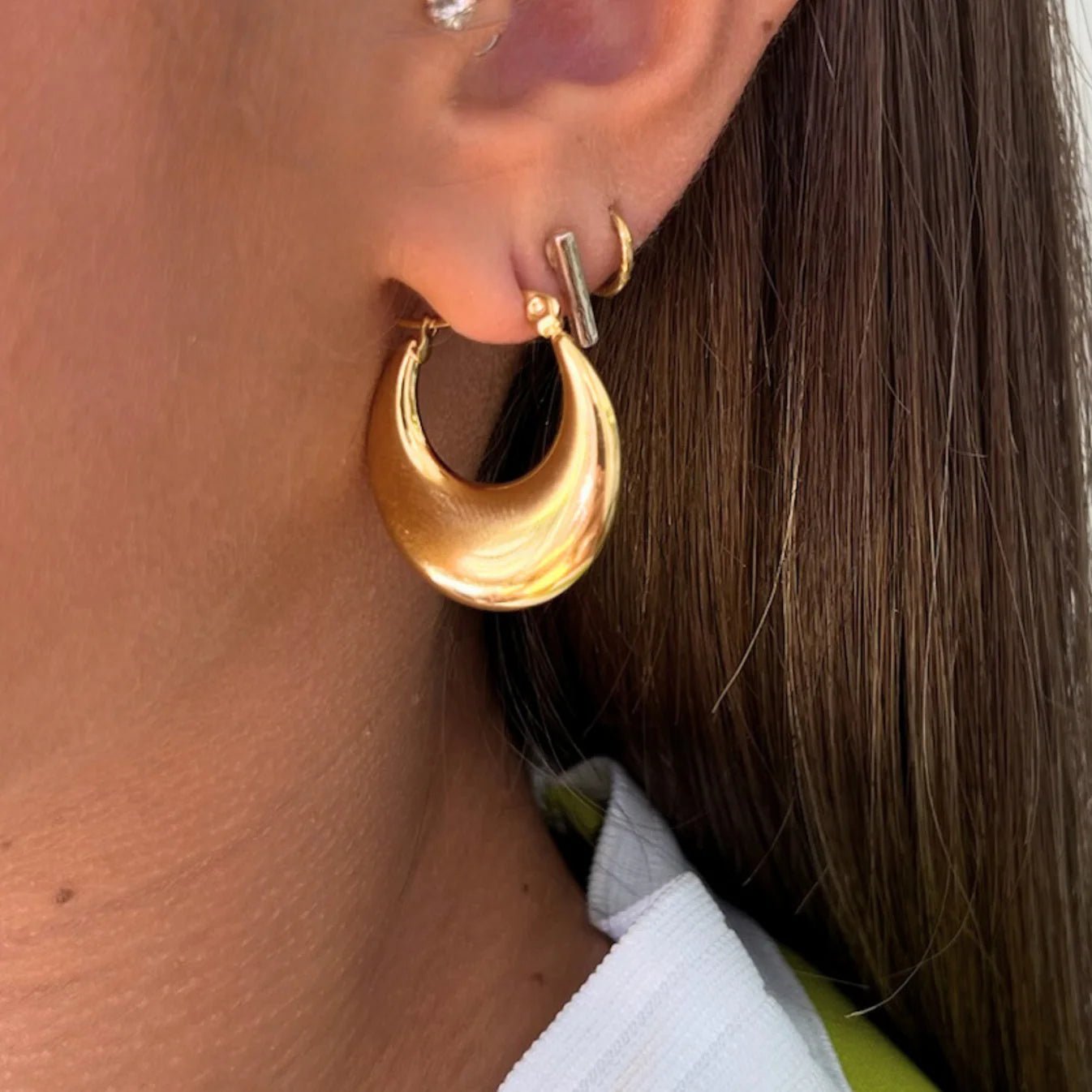 Gold Smooth Crescent Hoop - Private Gallery Boutique